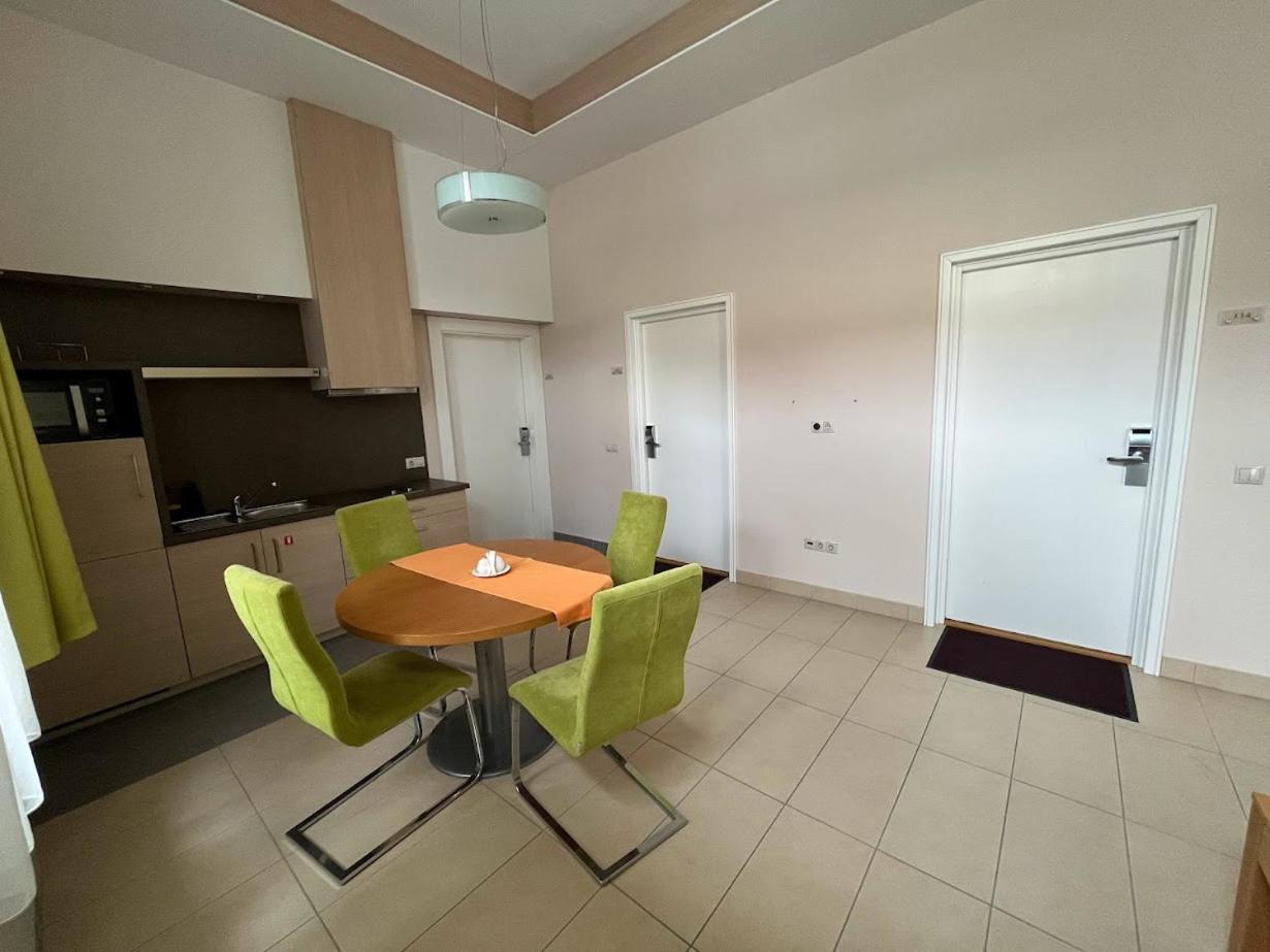 Soleil Apartman Segedyn Zewnętrze zdjęcie